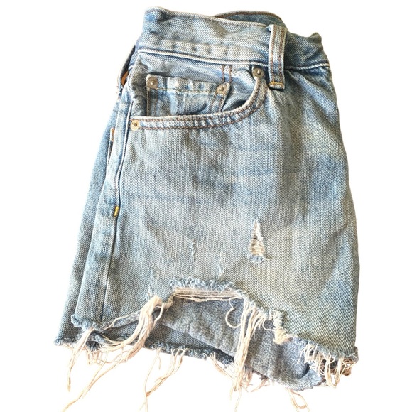 FREE PEOPLE We The Free Sofia Distressed Mid Rise Buttonfly Jean Shorts size 24 - Picture 6 of 14